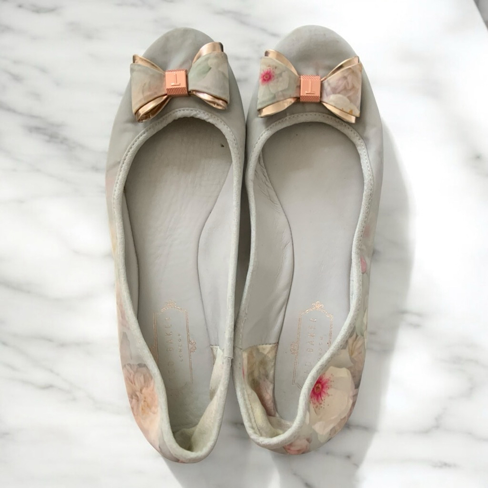 Ted Baker Gray Floral Ballet Flats Size 39